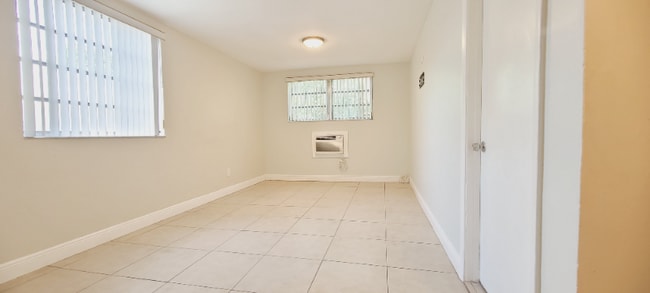 Foto del edificio - 567 E 11th St