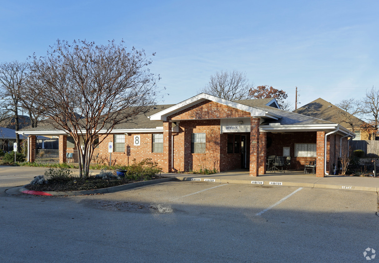 Primary Photo - FairOaks Senior Housing