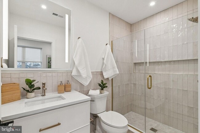 Photo - 30 W Allens Ln Apartment