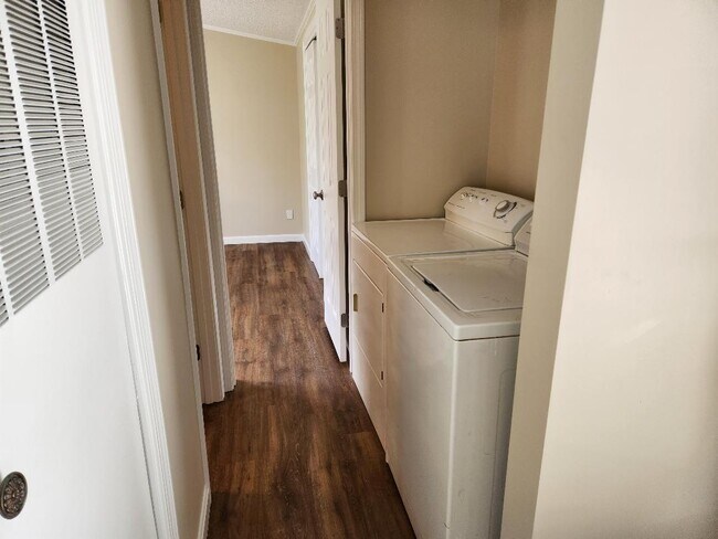 lavadora y secadora - 16 Kimberly St
