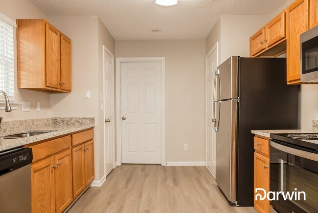 Foto del edificio - 10328 Covingtonwood Drive, Charlotte, NC 2...