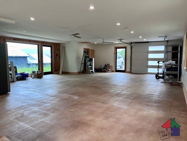 Building Photo - 785 Jacobs Rd