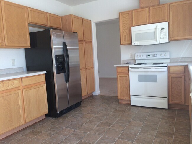 Foto del edificio - 4 Bedroom in North West Reno