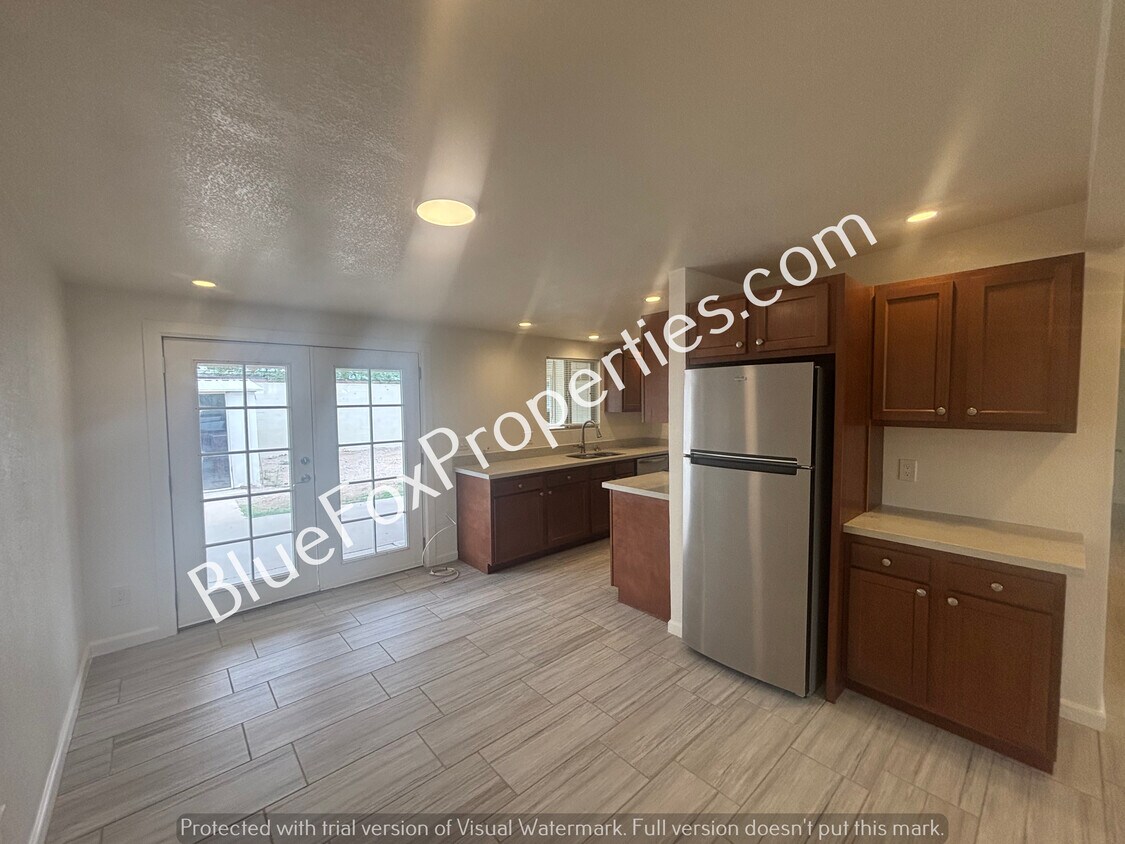 Building Photo - 7712 E Tulip Tree St