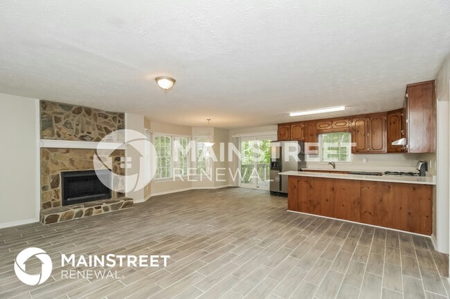 Building Photo - 345 Justin Dr