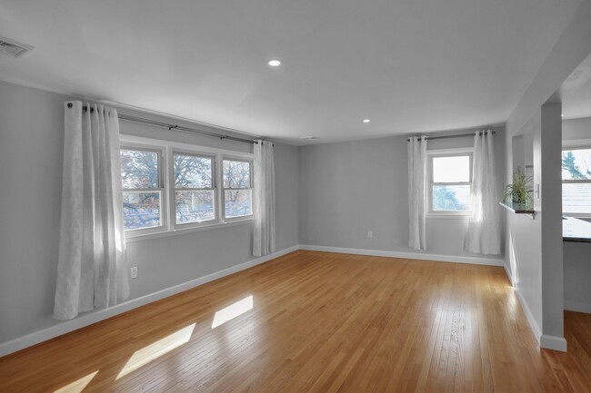 Foto del edificio - 931 N Hanover St