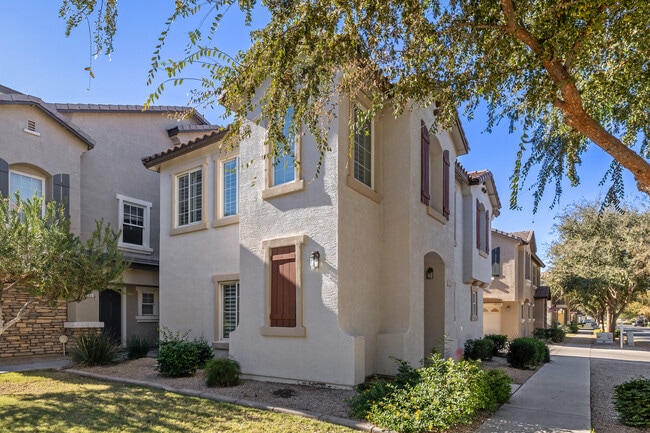 Building Photo - 4233 E Jasper Dr