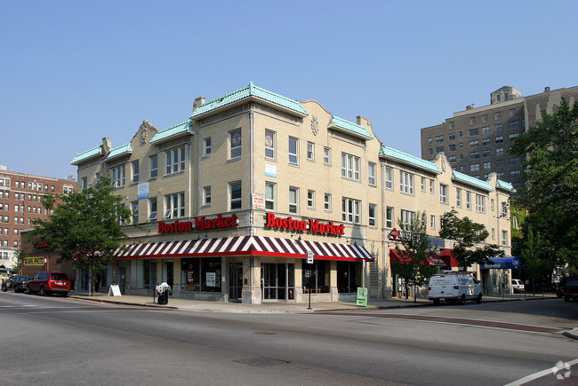 Building Photo - 5228-5238 S Blackstone Ave