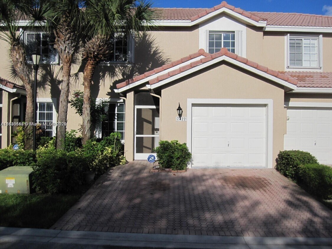 Foto principal - 7422 NW 61st Terrace