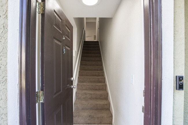 Foto del edificio - Condo in Desirable Mirabella Community