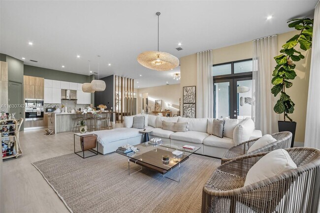 Foto del edificio - 5000 SW 159th Ave