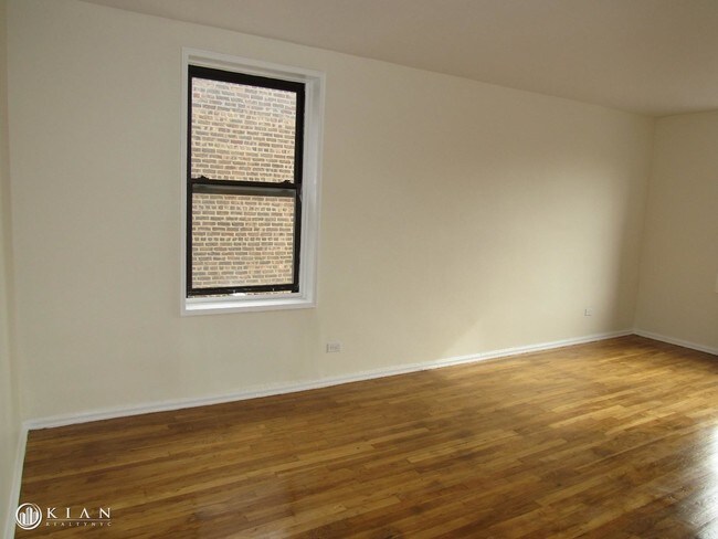 Building Photo - 14345 Sanford Ave