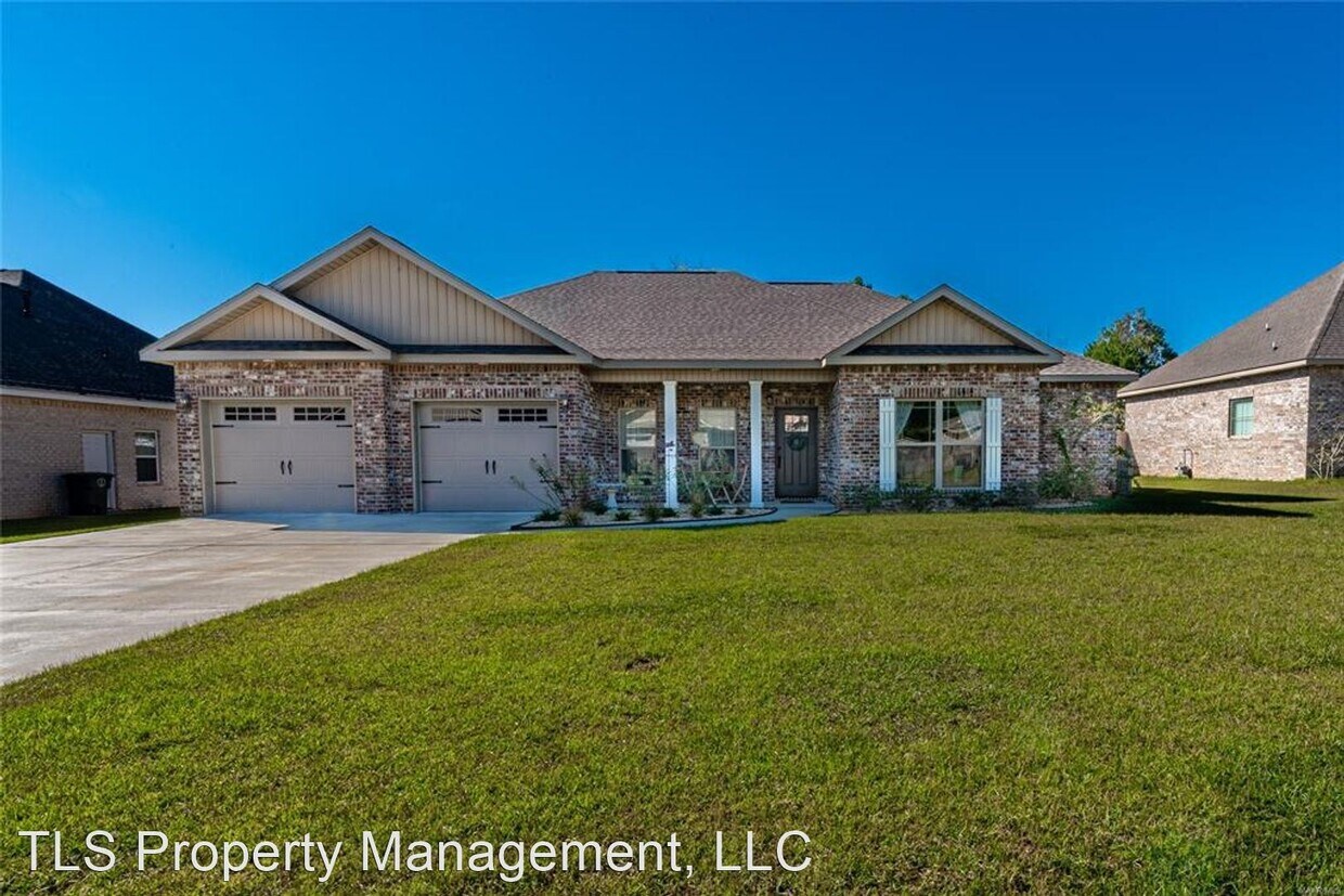 4 br, 3 bath House 105 Birchwood Place House Rental in Enterprise, AL