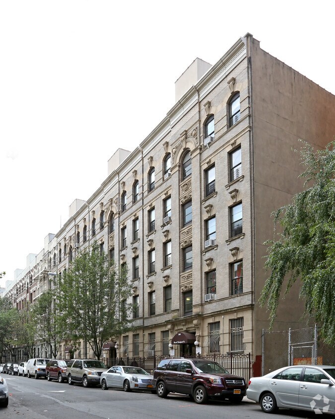 Building Photo - 226-230 W 141st St