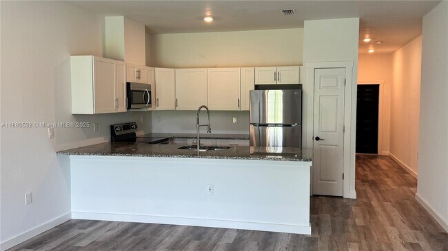 Foto del edificio - 4509 21st St SW