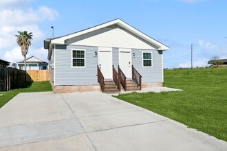 Building Photo - 6530 Peoples Ave