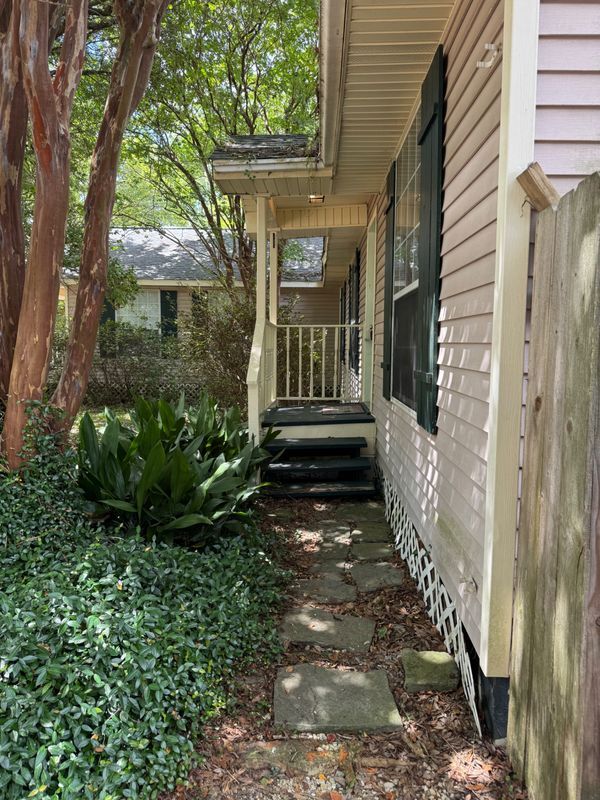 Building Photo - 612 Ramon St
