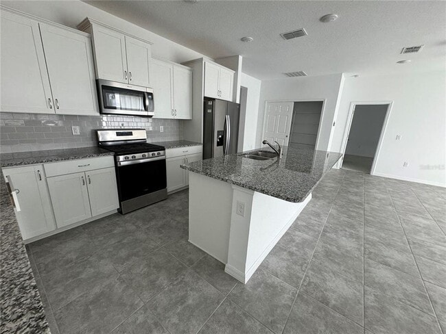 Foto del edificio - 6425 SW 78th Ave Rd