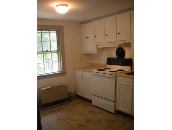 Building Photo - 599 Middle Street
