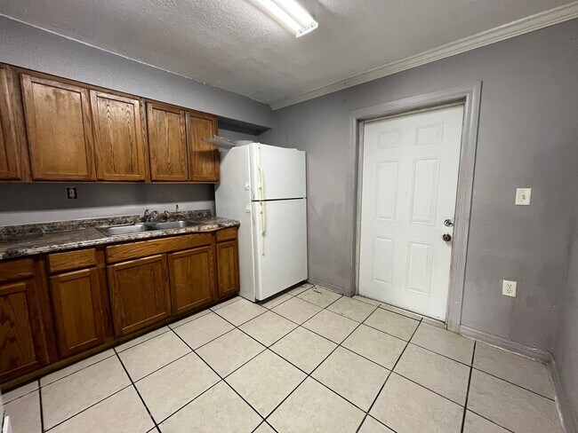 Foto del edificio - 1301 W Walnut St