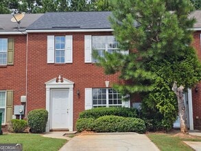 Building Photo - 5821 Strathmoor Manor Cir