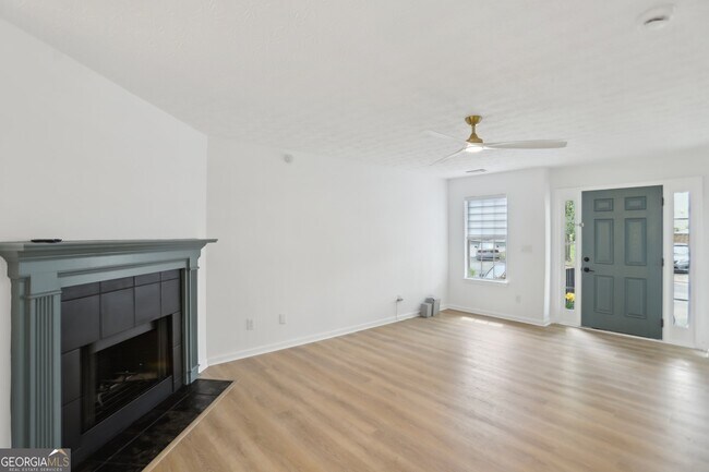 Building Photo - 2864 Vining Ridge Terrace