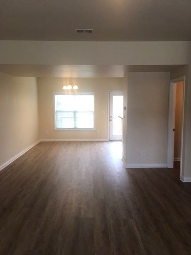 Photo - 1145 Appian Crossing Way House