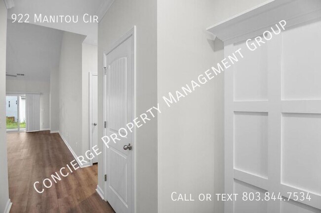 Building Photo - 922 Manitou Cir