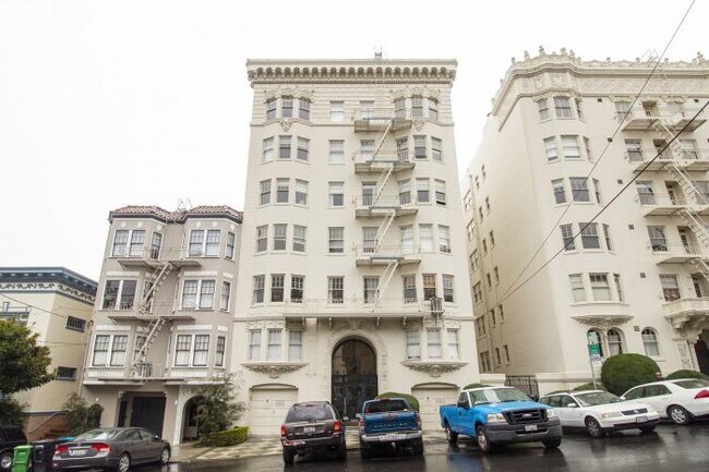 Building Photo - 2 bedroom in San Francisco CA 94133