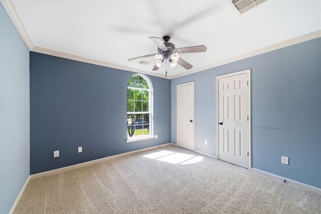 Building Photo - 6302 Pepper Hollow Ln