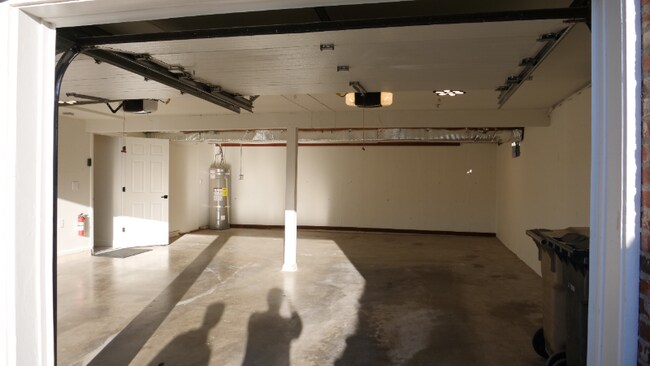 Foto del edificio - 1525 Ivy Ct