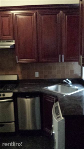 Primary Photo - 217 W 108th St