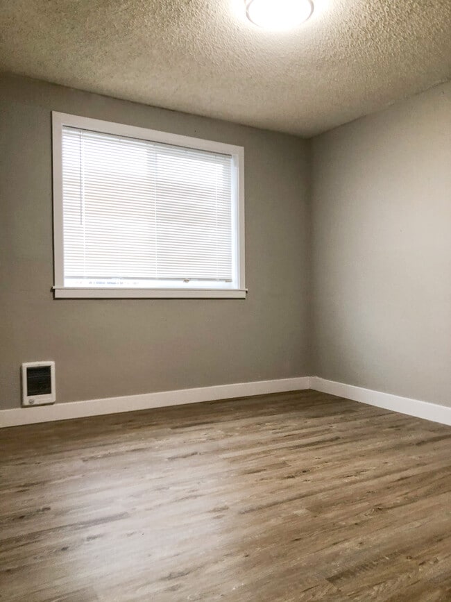 Foto del edificio - 4706 124th Street Ct SW