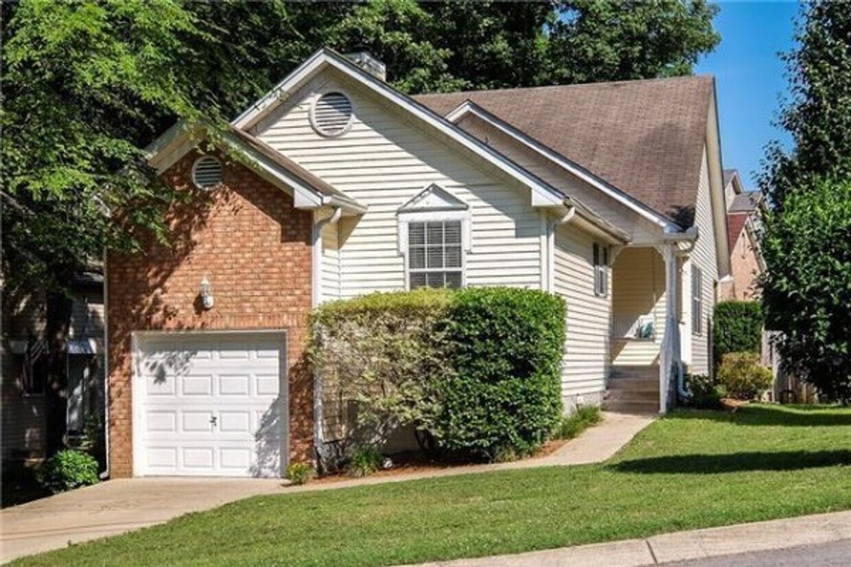 Primary Photo - Coming Soon 3 bed 2 bath home available fo...