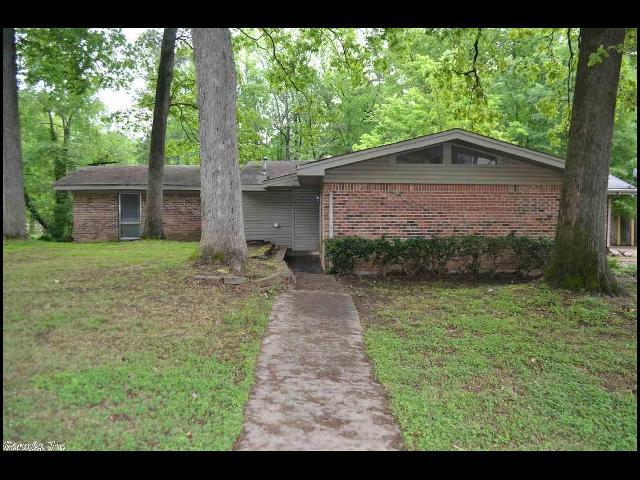 Building Photo - 9115 Byron Dr