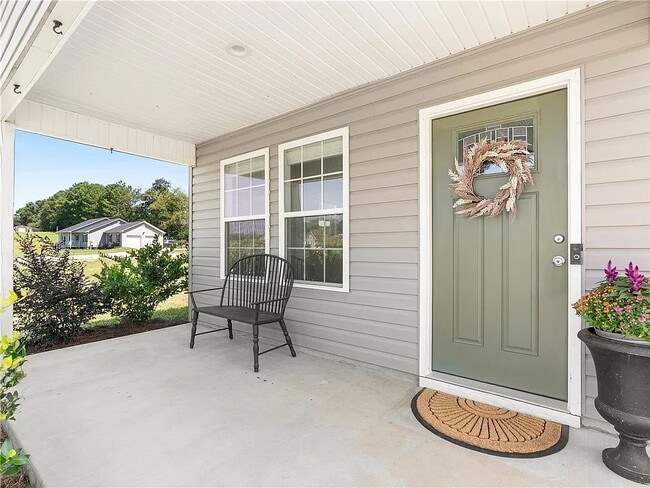 Building Photo - Beautiful 3 Bedroom Home in Country Setting