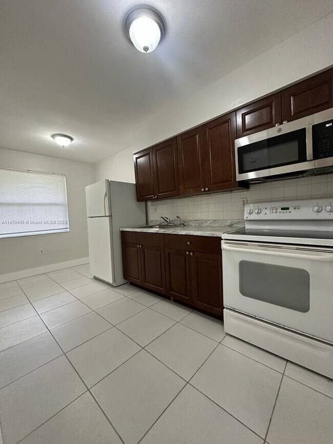 Foto del edificio - 15960 NE 19th Pl
