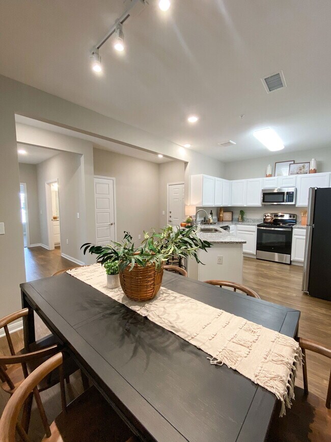 Foto del edificio - 11429 Oak Landing Dr