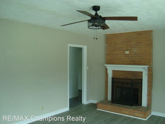 Building Photo - 4 br, 2.5 bath House - 1606 Fletcher Drive