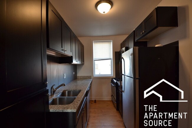 Building Photo - 4606 N Kildare Ave