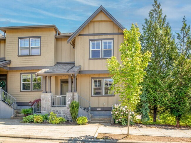 Foto del edificio - Must See! Luxury Townhome in West Sylvan Hills - Clubhouse/Pool/Garage!