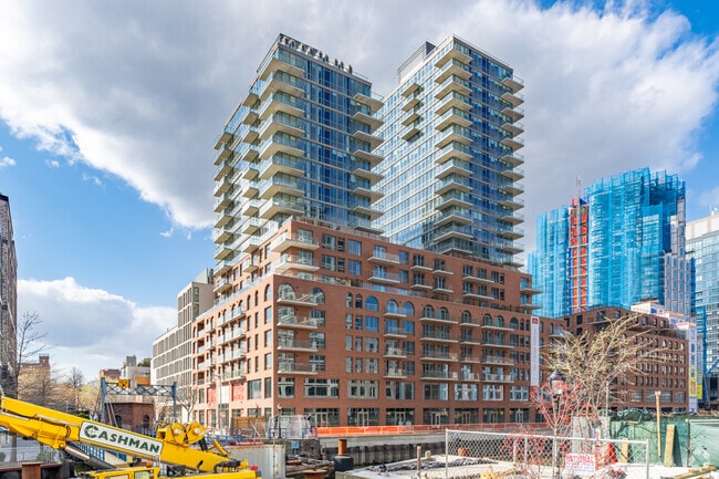 Building Photo - Westmark