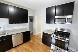 Building Photo - 109 Pleasant St