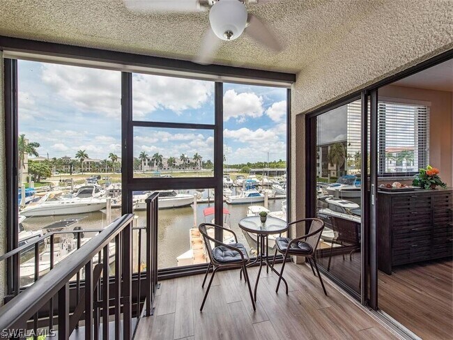 Building Photo - 803 River Point Dr