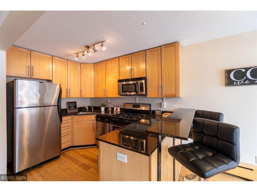 Foto principal - 2532 1st Ave S
