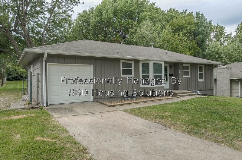 Primary Photo - 9806 Belmont Ave