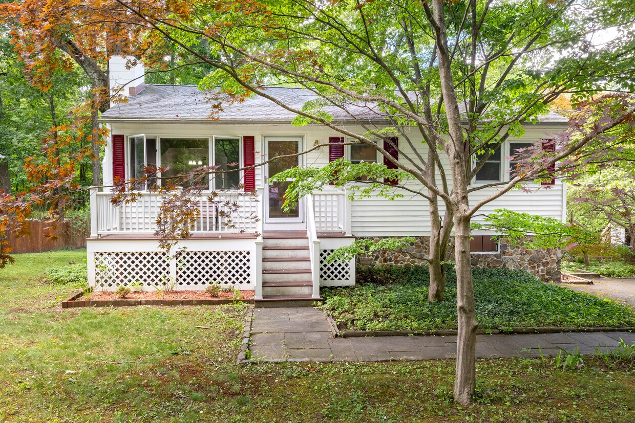 99 Lakeside Dr, Ridgefield, CT 06877 House Rental in Ridgefield, CT