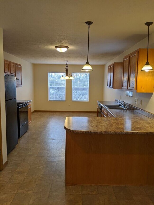 Foto del edificio - 3 BR, 2 BA home on the northside near shopping