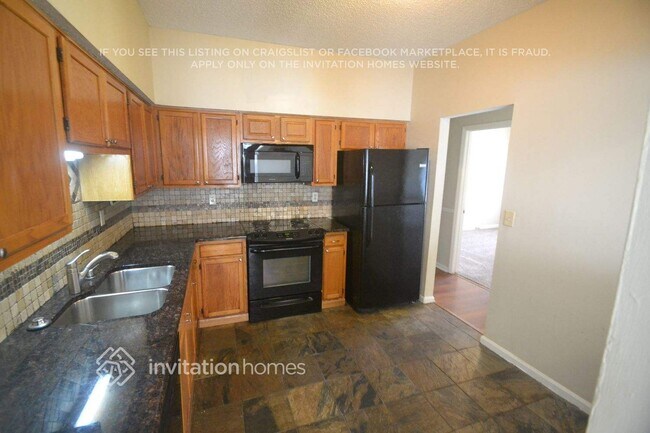 Foto del edificio - 1101 Gretna Green Dr