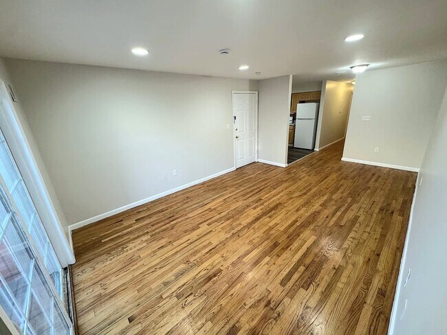 Foto del edificio - 305 S 6th St